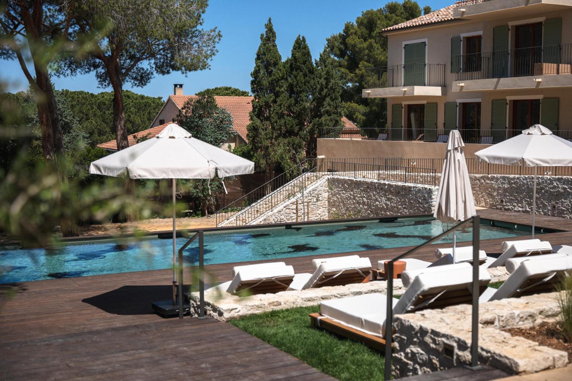 Boutique Hotel Responsable Et Restaurant Basgi Basgi Saint-Florent  Exterior photo