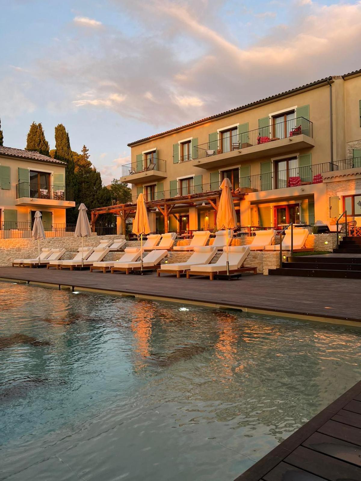 Boutique Hotel Responsable Et Restaurant Basgi Basgi Saint-Florent  Exterior photo